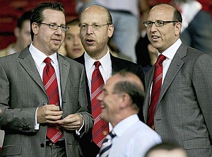 Joel, Avram und Bryan Glazer